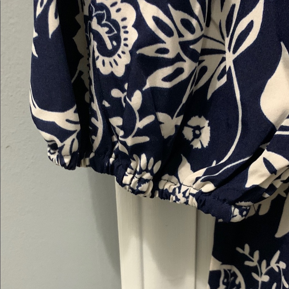 Rusttydustty Elegant Navy and Cream Floral Dress - Picture 5 of 8